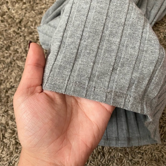 Two Cute Crop Tops Gray And Pink For Women Size Small - Picture 2 of 3